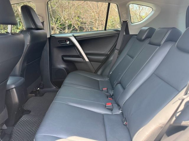 TOYOTA豐田 RAV4  第10張相片
