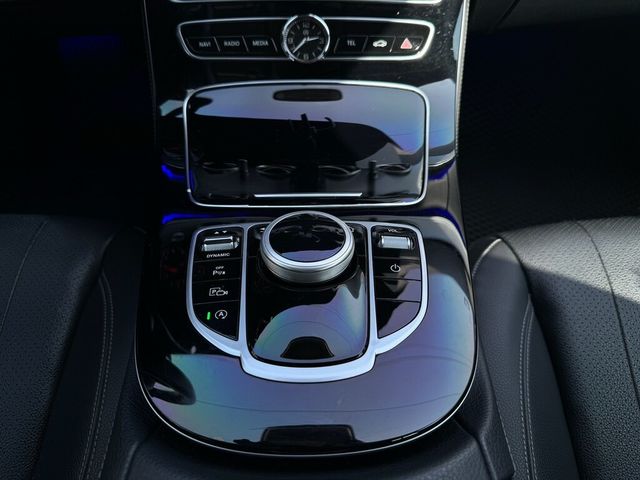 M-BENZ賓士 E200  第7張相片