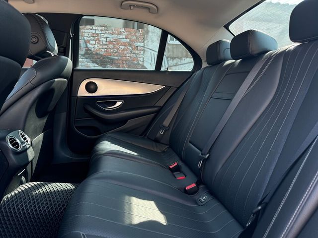 M-BENZ賓士 E200  第11張相片