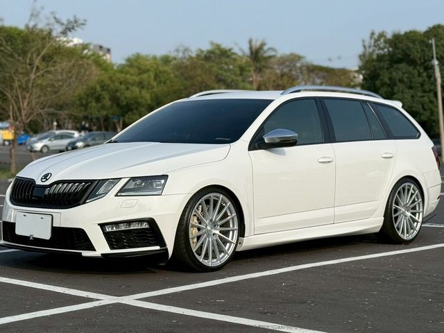 SKODA司科達 OCTAVIA COMBI  第1張相片