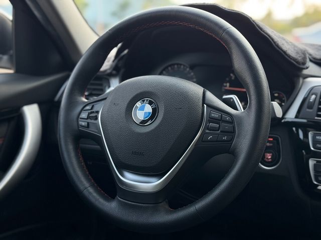 BMW寶馬 320I  第8張相片