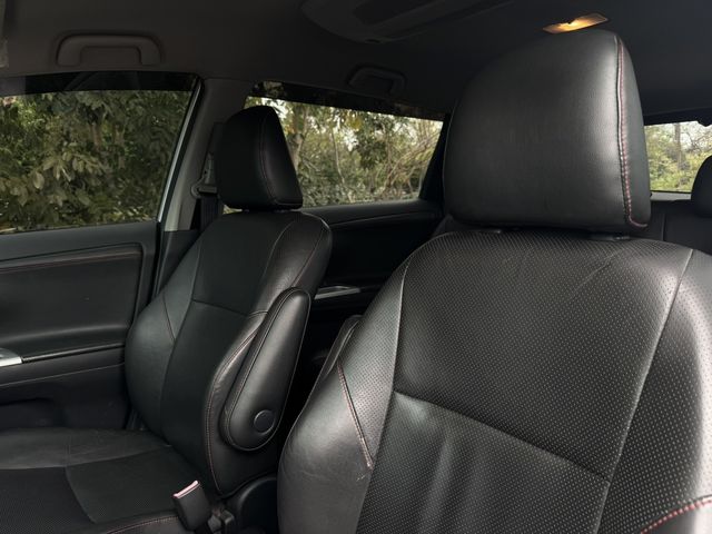 TOYOTA豐田 WISH  第3張相片