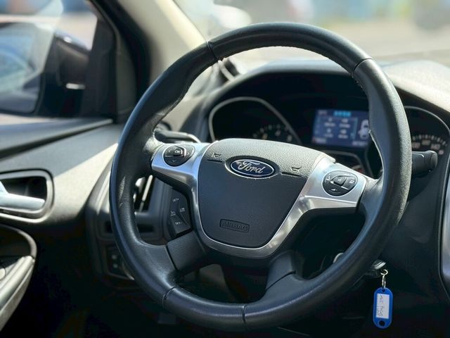 FORD福特 FOCUS  第7張相片