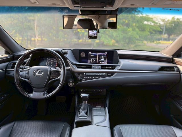 LEXUS凌志 ES250  第8張相片