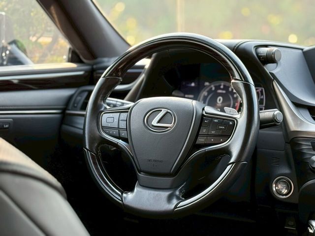 LEXUS凌志 ES250  第9張相片