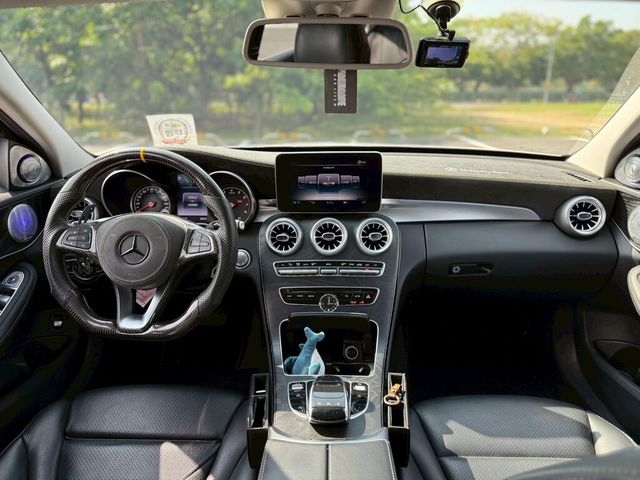 M-BENZ賓士 C300  第8張相片