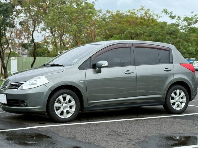 NISSAN日產 TIIDA  第2張相片