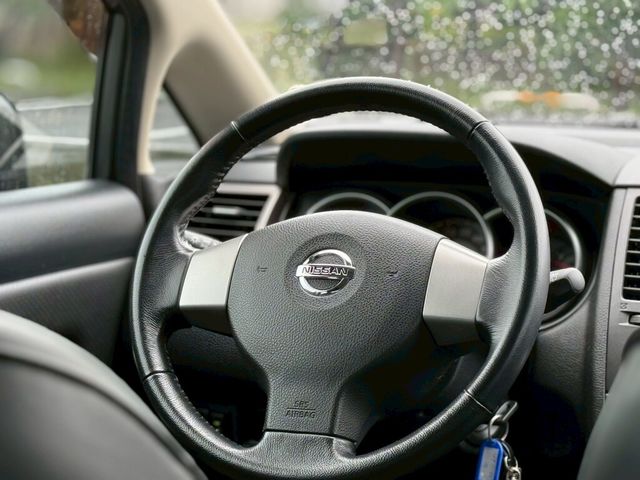 NISSAN日產 TIIDA  第7張相片