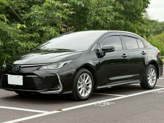 TOYOTA豐田 COROLLA ALTIS HYBRID  第1張相片
