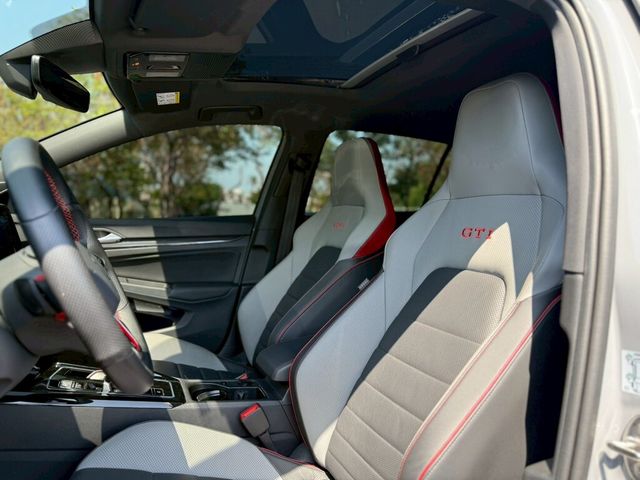 VOLKSWAGEN福斯 GOLF GTI  第7張相片