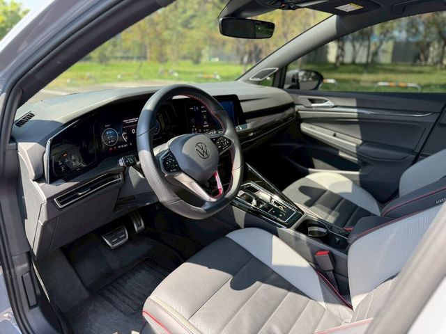 VOLKSWAGEN福斯 GOLF GTI  第9張相片