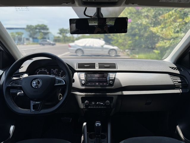 SKODA司科達 FABIA  第3張相片
