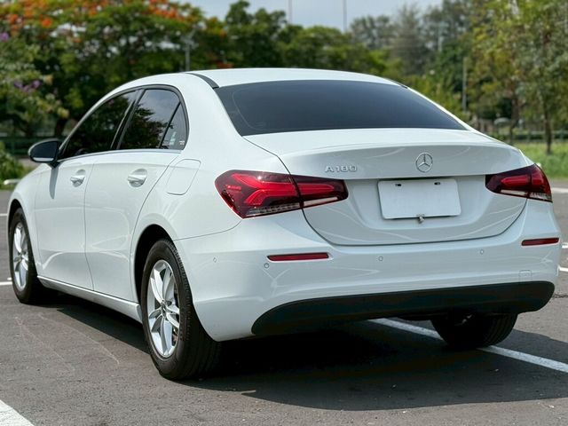M-BENZ賓士 A180  第3張相片