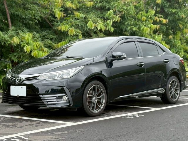 TOYOTA豐田 ALTIS  第1張相片