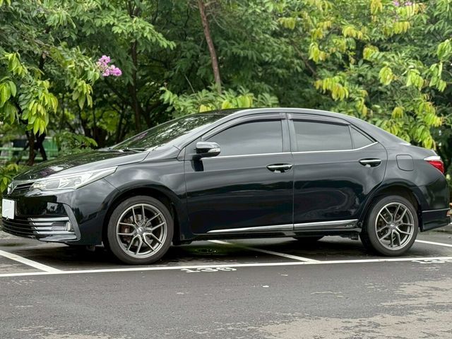 TOYOTA豐田 ALTIS  第2張相片