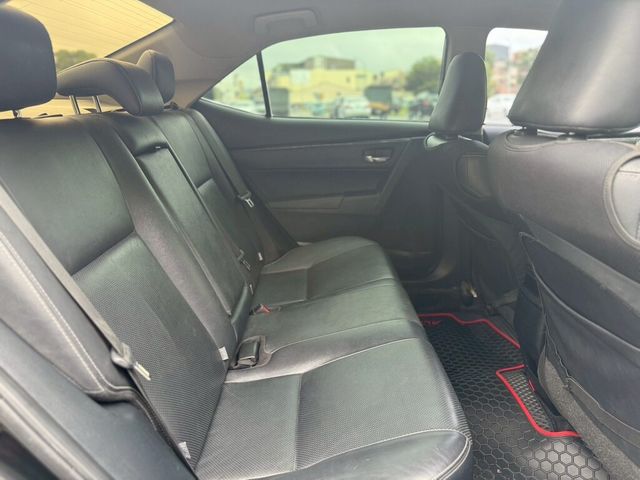 TOYOTA豐田 ALTIS  第6張相片