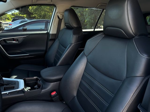 TOYOTA豐田 RAV4  第3張相片