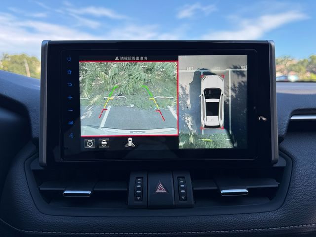 TOYOTA豐田 RAV4  第7張相片