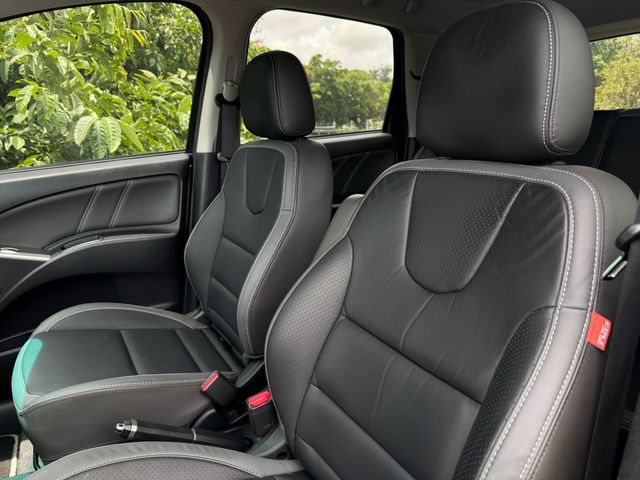 MITSUBISHI三菱 COLT PLUS  第4張相片