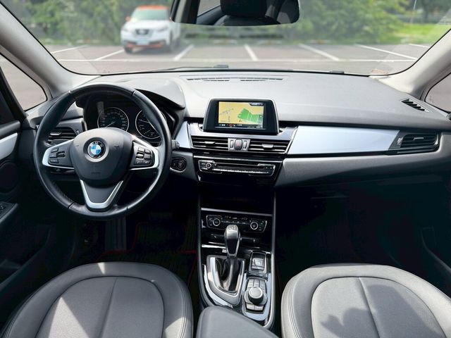 BMW寶馬 218I  第7張相片