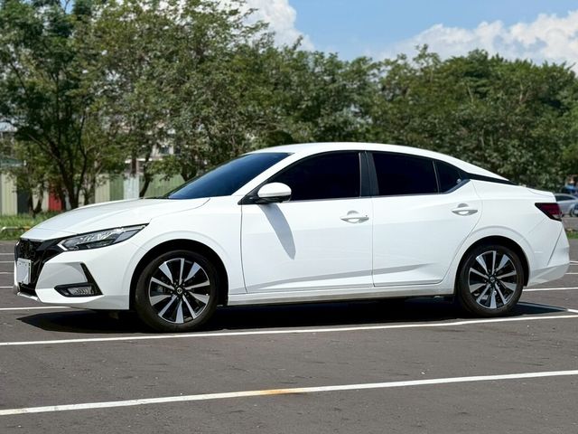 NISSAN日產 SENTRA  第2張相片