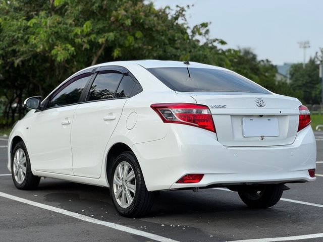 TOYOTA豐田 VIOS  第2張相片