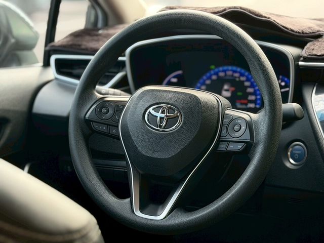 TOYOTA豐田 COROLLA ALTIS HYBRID  第8張相片