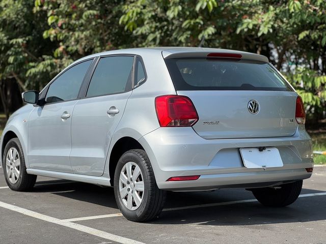 VOLKSWAGEN福斯 POLO  第2張相片