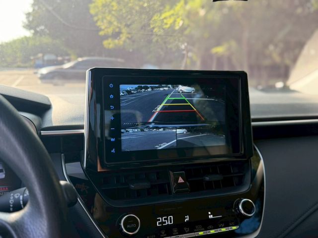 TOYOTA豐田 ALTIS  第3張相片