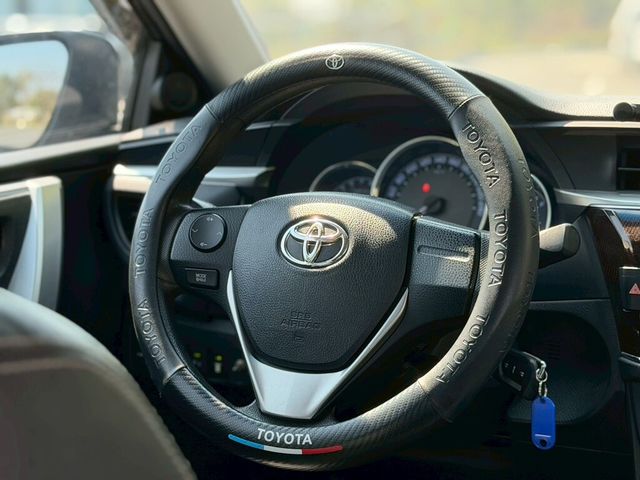 TOYOTA豐田 ALTIS  第3張相片