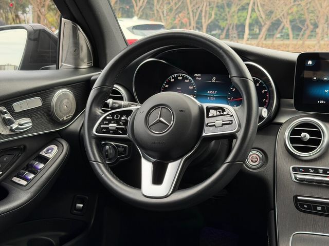 M-BENZ賓士 GLC300  第7張相片