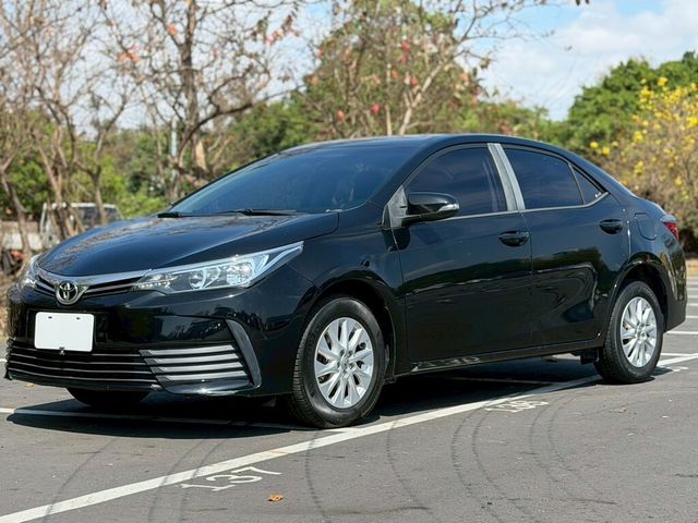 TOYOTA豐田 ALTIS  第1張相片