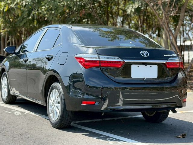 TOYOTA豐田 ALTIS  第2張相片