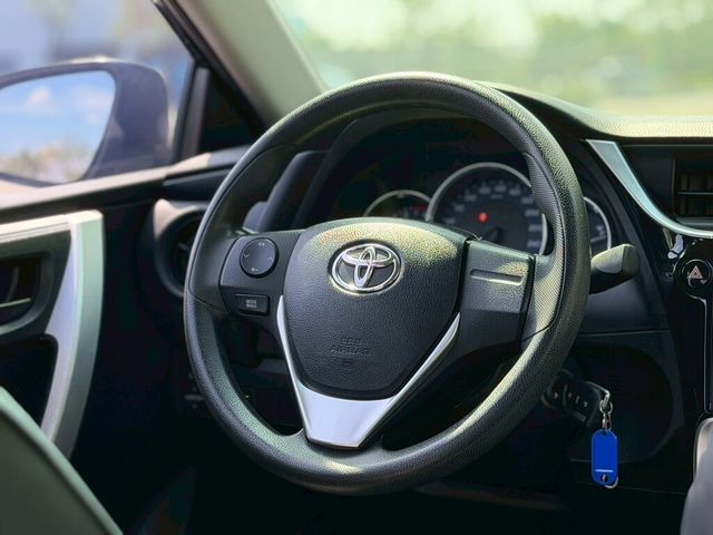 TOYOTA豐田 ALTIS  第3張相片