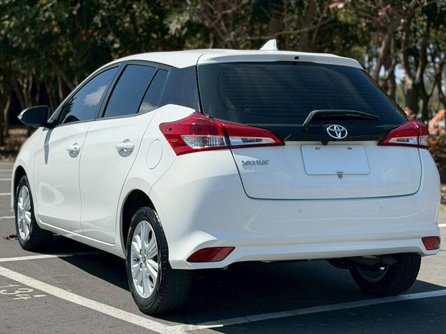 TOYOTA豐田 YARIS  第2張相片