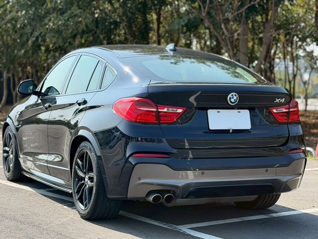 BMW寶馬 X4 XDRIVE28I  第2張相片