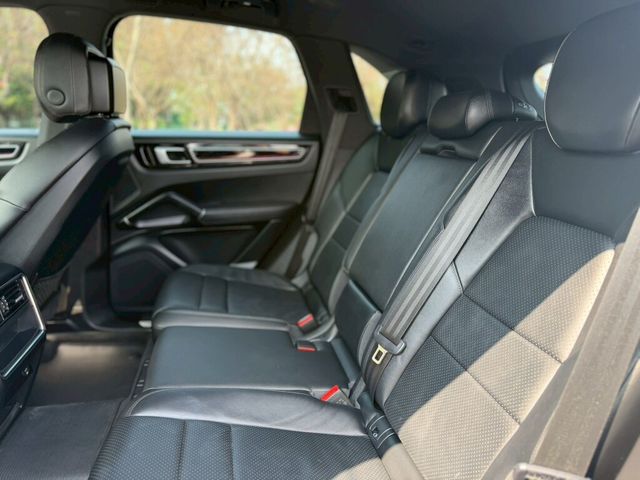 PORSCHE保時捷 CAYENNE  第5張相片
