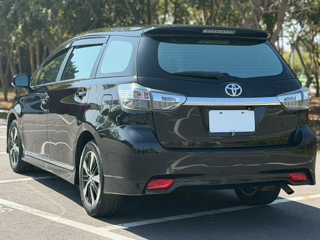 TOYOTA豐田 WISH  第2張相片