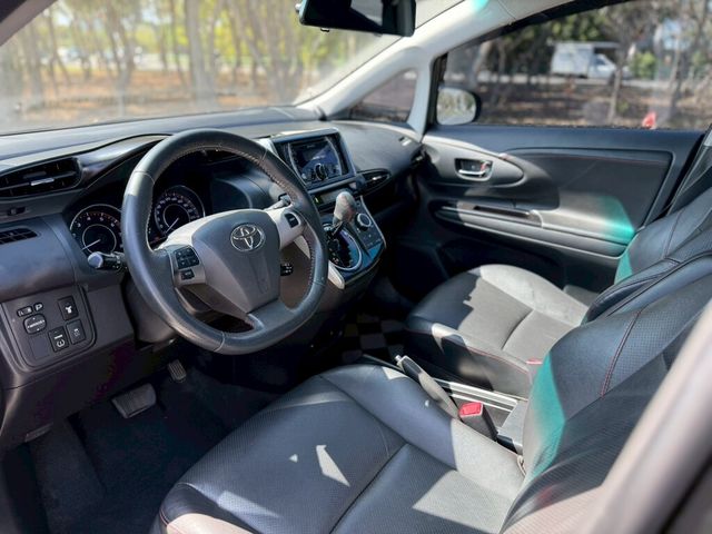 TOYOTA豐田 WISH  第6張相片