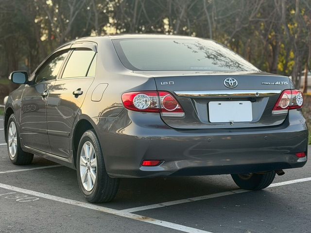 TOYOTA豐田 ALTIS  第2張相片