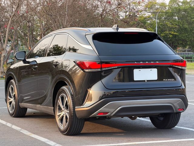 LEXUS凌志 RX350H  第2張相片