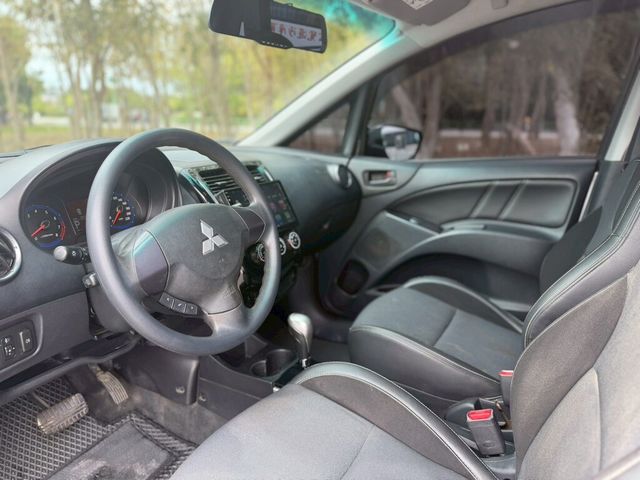 MITSUBISHI三菱 COLT PLUS  第6張相片