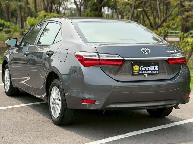 TOYOTA豐田 ALTIS  第2張相片