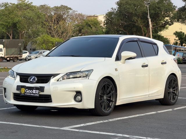 LEXUS凌志 CT200H  第1張相片