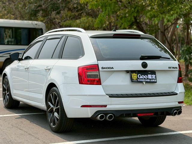 SKODA司科達 OCTAVIA COMBI  第2張相片