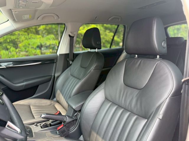 SKODA司科達 OCTAVIA COMBI  第7張相片