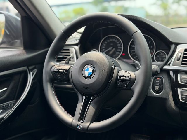 BMW寶馬 318I  第5張相片