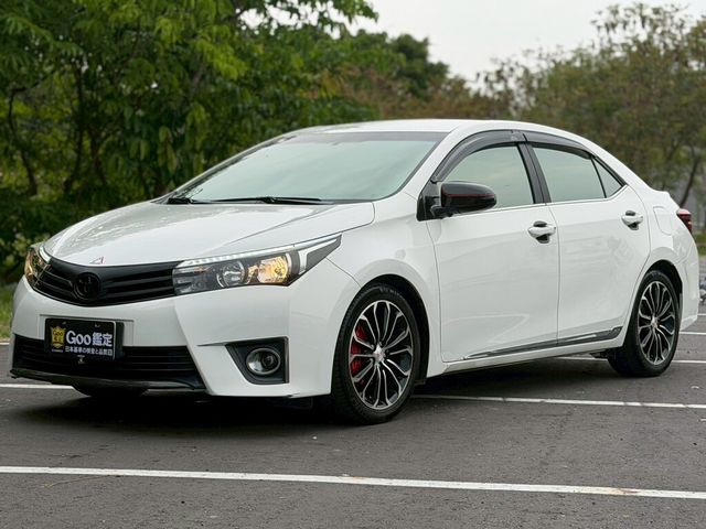 TOYOTA豐田 ALTIS  第1張相片