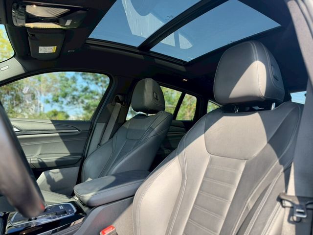 BMW寶馬 X4 XDRIVE30I  第8張相片