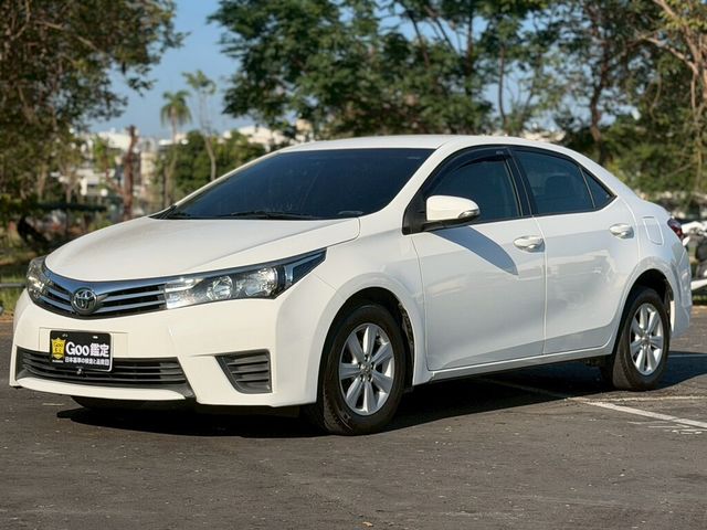 TOYOTA豐田 ALTIS  第1張相片